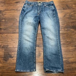 Lee riders denim blue jeans 16 short instantly slims you! EUC!